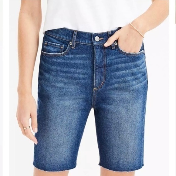 LOFT Fresh Cut high rise skinny Bermuda shorts 27P 4P - Picture 2 of 4